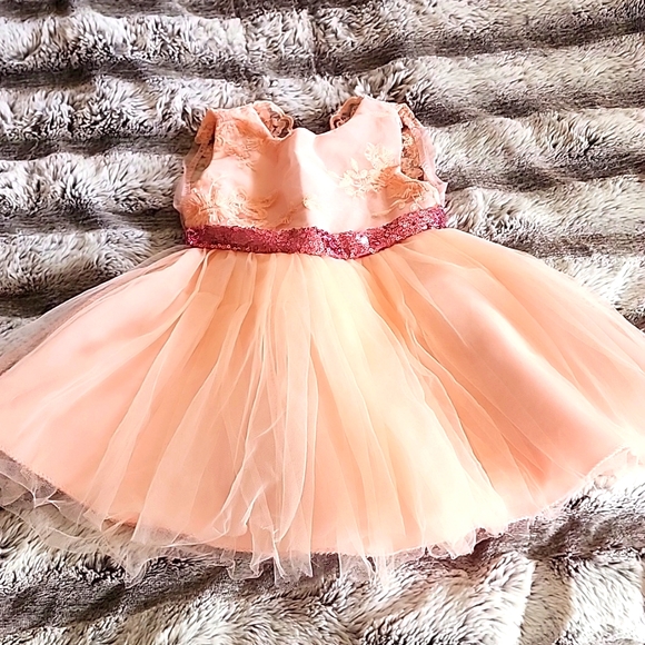 Baby formal dress - Picture 1 of 2